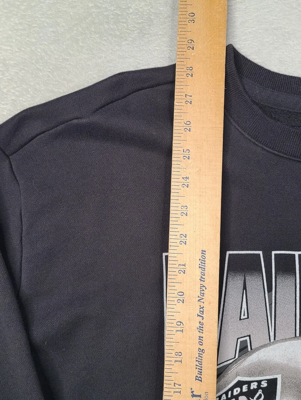 NFL Team Apparel Las Vegas Raiders Retro Style Crewneck Sweatshirt Mens XL